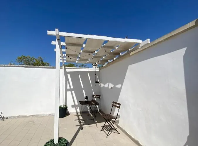 L'attico Piazza Sant'oronzo 3* לצ'ה