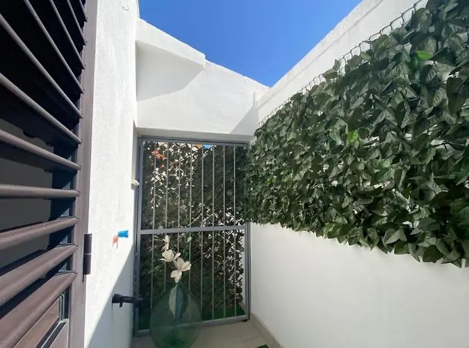 לינה וארוחת בוקר L'attico Piazza Sant'oronzo 3*